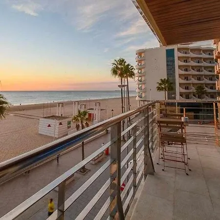 Preciado Con Vistas Frontales Al Mar Apartamento